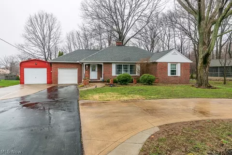 9771 Old Johnnycake Ridge Rd, Concord, OH 44060
