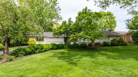 24461 S Woodland Rd, Beachwood, OH 44122