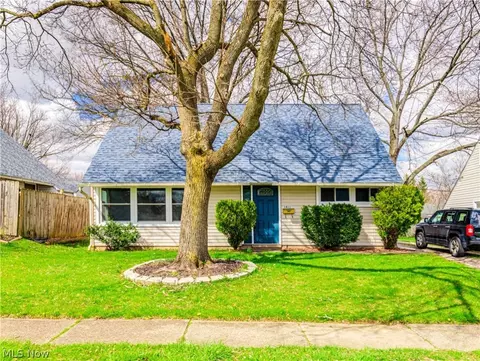 1411 Center Ave, Cuyahoga Falls, OH 44221