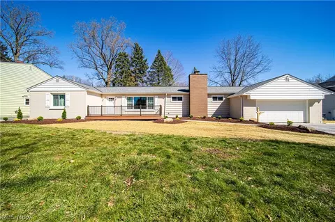 1139 Tioga Trl, Willoughby, OH 44094