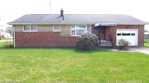4020 30th St NE, Canton, OH 44705