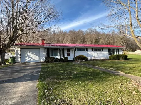 9063 Eckelberry Rd, Cambridge, OH 43725