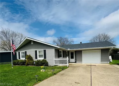 1107 Military Rd, Zanesville, OH 43701