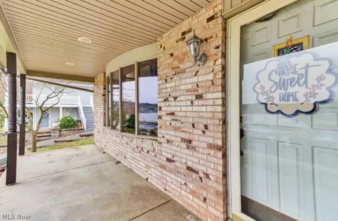Exterior - 61 E Mohawk Dr, Malvern, OH 44644 photo 5 of 11