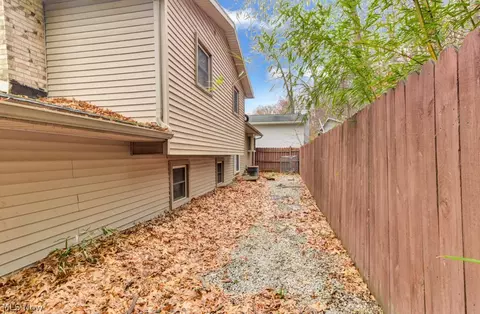 Exterior - 61 E Mohawk Dr, Malvern, OH 44644 photo 4 of 11