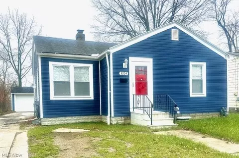 3204 Garfield Blvd, Lorain, OH 44052