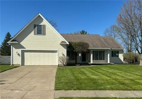 779 Peregrine Pl, Amherst, OH 44001