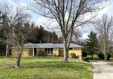 8600 Mulberry Rd, Chesterland, OH 44026