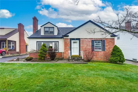 22006 Halworth Rd, Beachwood, OH 44122