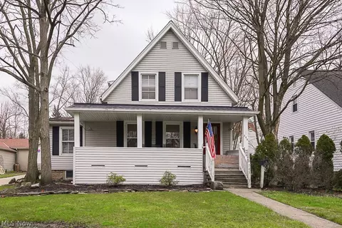 745 Washington St, Bedford, OH 44146