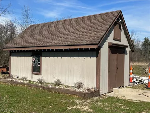 Exterior - 4005 E Smith Rd, Medina, OH 44256 photo 5 of 8