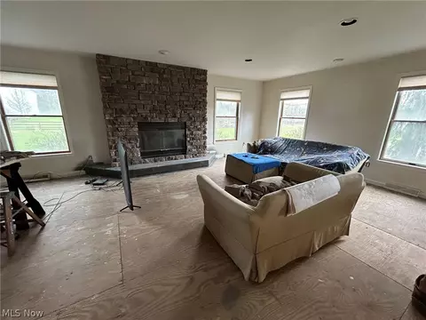 Bedroom - 4005 E Smith Rd, Medina, OH 44256 photo 1 of 4