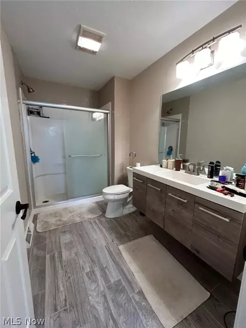 Bath - 4005 E Smith Rd, Medina, OH 44256 photo 6 of 6