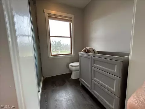 Bath - 4005 E Smith Rd, Medina, OH 44256 photo 2 of 6