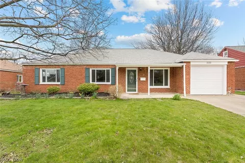 595 Willow Dr, Euclid, OH 44132