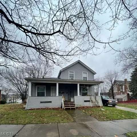 413 2nd St NE, Massillon, OH 44646