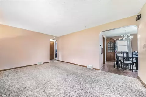 Living - 812 Clark St, Elyria, OH 44035 photo 1 of 1
