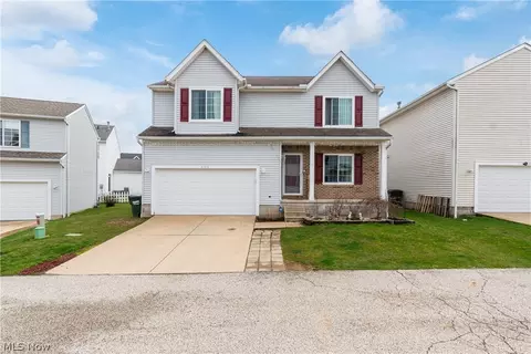 3100 Ghent Ct, Akron, OH 44312