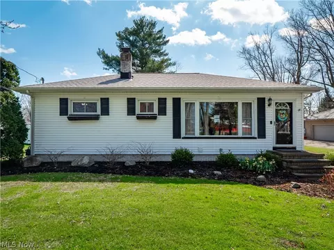 36815 Chestnut Ridge Rd, North Ridgeville, OH 44039