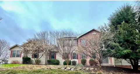 630 Rustic Knoll Dr, Kent, OH 44240