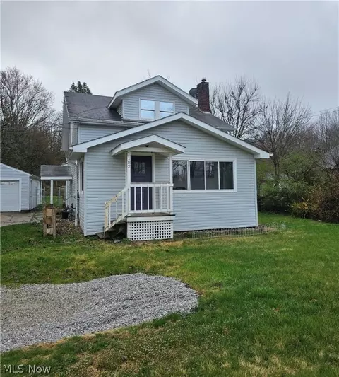 1182 Killian Rd, Akron, OH 44312
