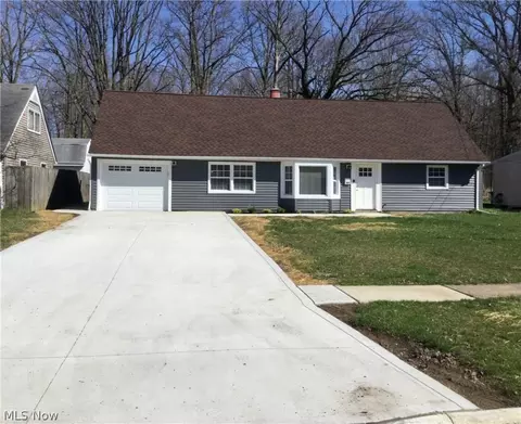 624 Irving Park Blvd, Sheffield Lake, OH 44054