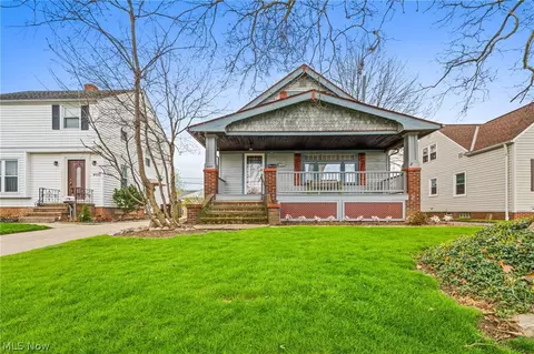 6203 Charles Ave, Parma, OH 44129