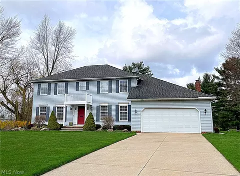 33505 Arlesford Dr, Solon, OH 44139