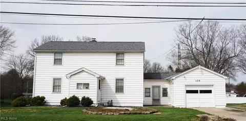 325 29th St NW, Massillon, OH 44647