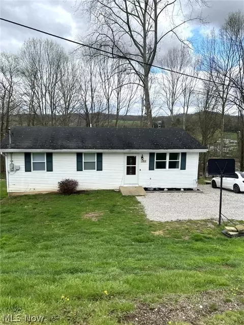1185 Browns Rd, Marietta, OH 45750