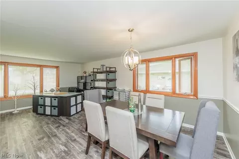 Dining - 6178 Carlyle Dr, Seven Hills, OH 44131 photo 1 of 4