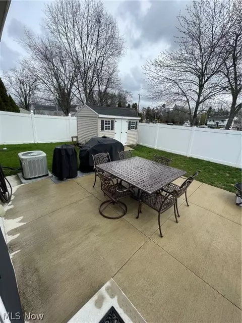 121 Euclid St, Elyria, OH 44035 photo 17