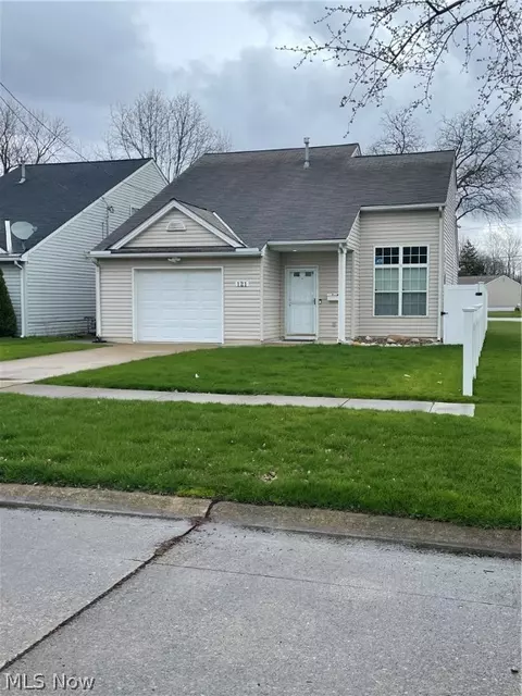 121 Euclid St, Elyria, OH 44035