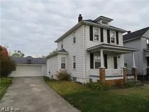 Exterior - 2435 E 29th St, Lorain, OH 44055 photo 2 of 3