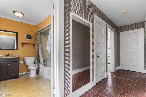 1326 Walnut Blvd, Ashtabula, OH 44004 photo 13