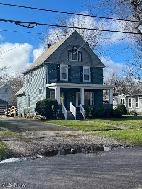 1326 Walnut Blvd, Ashtabula, OH 44004 photo 2