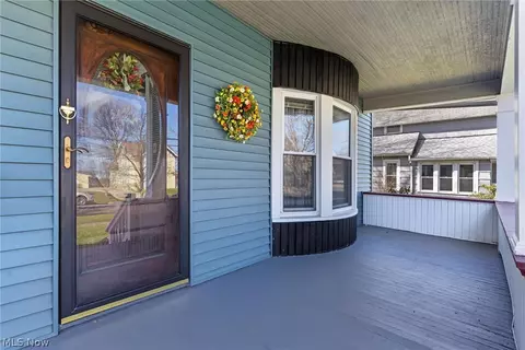 1326 Walnut Blvd, Ashtabula, OH 44004 photo 3