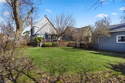 1326 Walnut Blvd, Ashtabula, OH 44004 photo 4