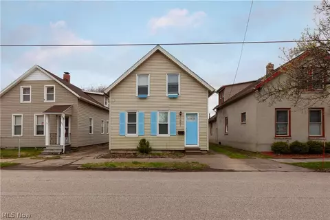 1951 W 57th St, Cleveland, OH 44102