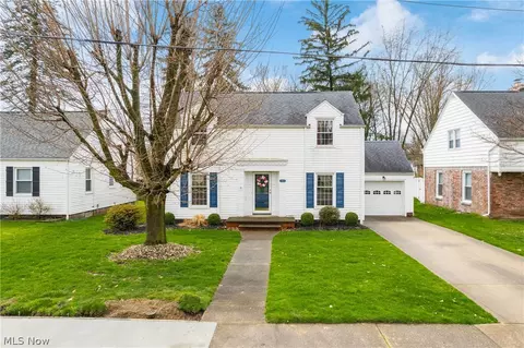 1808 34th St NW, Canton, OH 44709