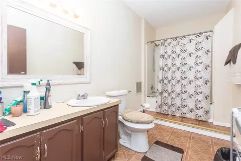 1705 E 29th St, Lorain, OH 44055 photo 29
