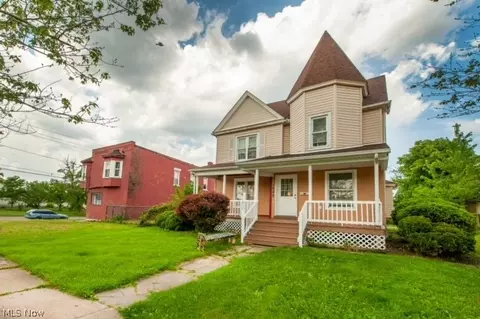 1705 E 29th St, Lorain, OH 44055 photo 3