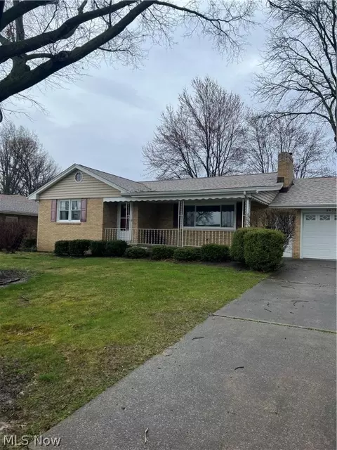8459 Chesterton Dr, Poland, OH 44514