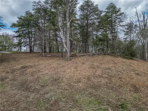 0 Ash Rd, Marietta, OH 45750