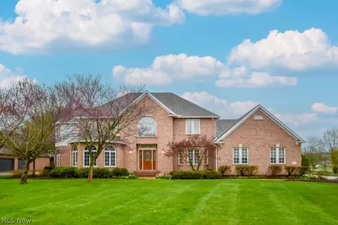 7385 Shady Hollow Rd NW, Canton, OH 44718