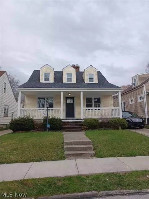 847 Lecona Rd, Cleveland, OH 44121