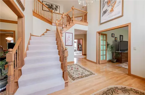 Entry Way - 5581 High Point Rd, Solon, OH 44139 photo 4 of 5