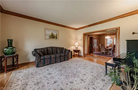 Living - 5581 High Point Rd, Solon, OH 44139 photo 2 of 5