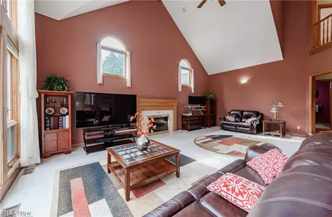 Living - 5581 High Point Rd, Solon, OH 44139 photo 5 of 5