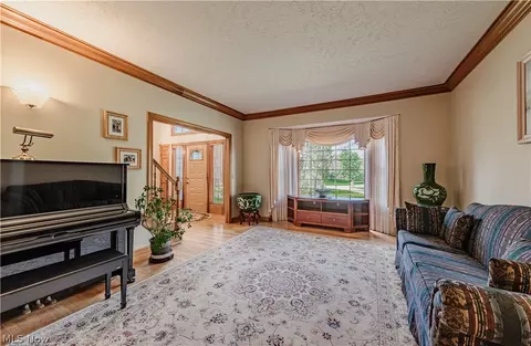 Living - 5581 High Point Rd, Solon, OH 44139 photo 1 of 5